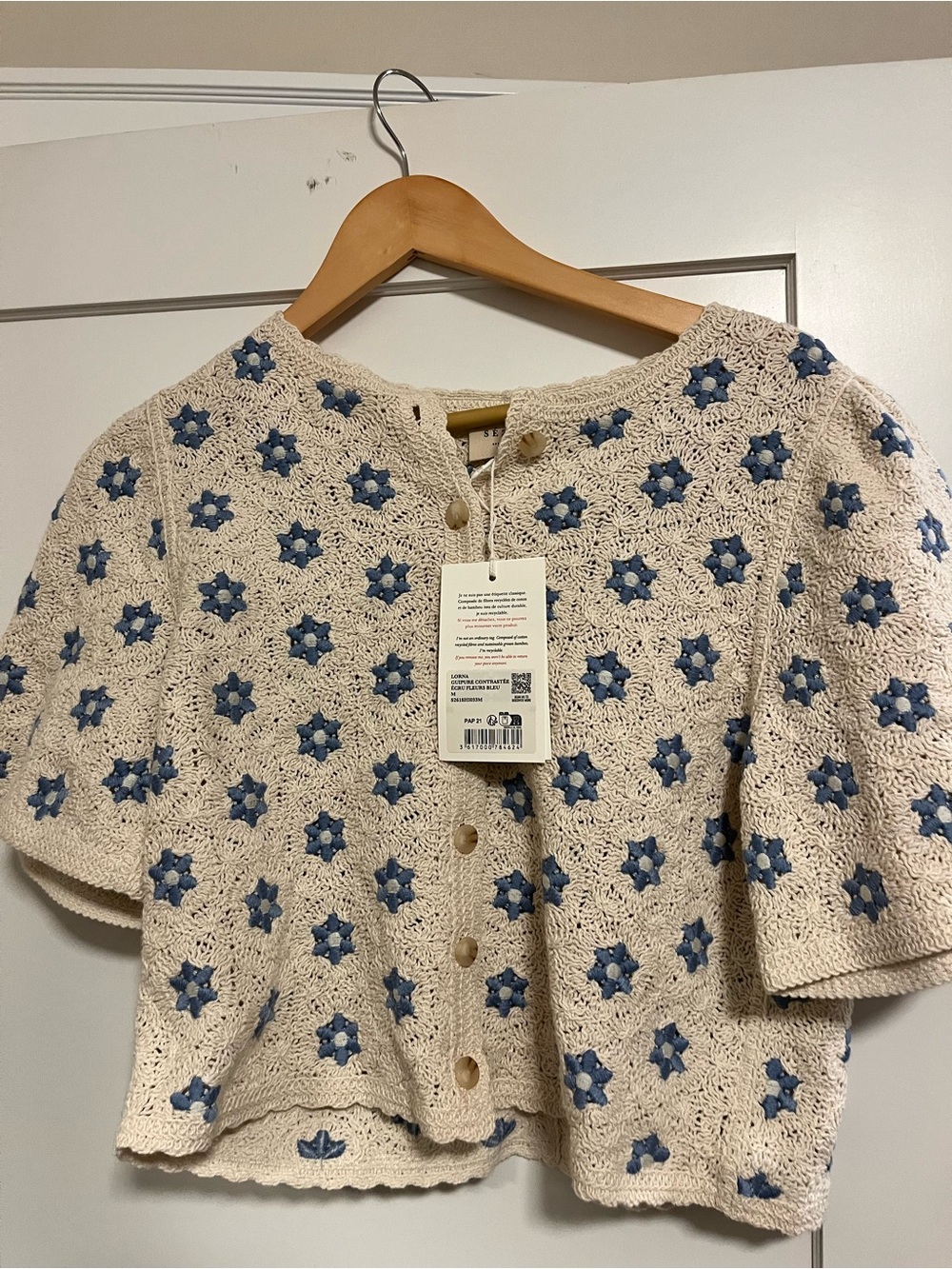 Sézane Lorna Knit Button-Front Top with Embroidered Blue Floral Motifs - Picture 4 of 6